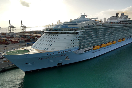 Cruise Ship